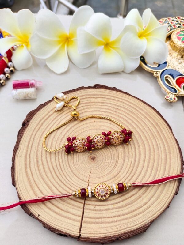 Regal Red Circle Bhaiya Bhabhi Rakhi Set