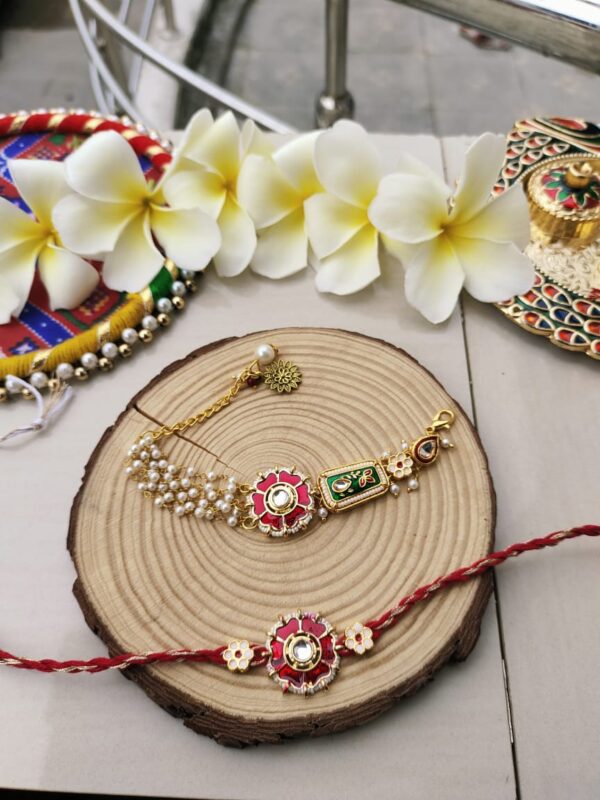 Royal Red & Green Bhaiya Bhabhi Rakhi Set - Image 3