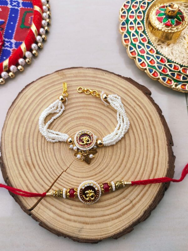 Divine Om Bhaiya Bhabhi Rakhi Set