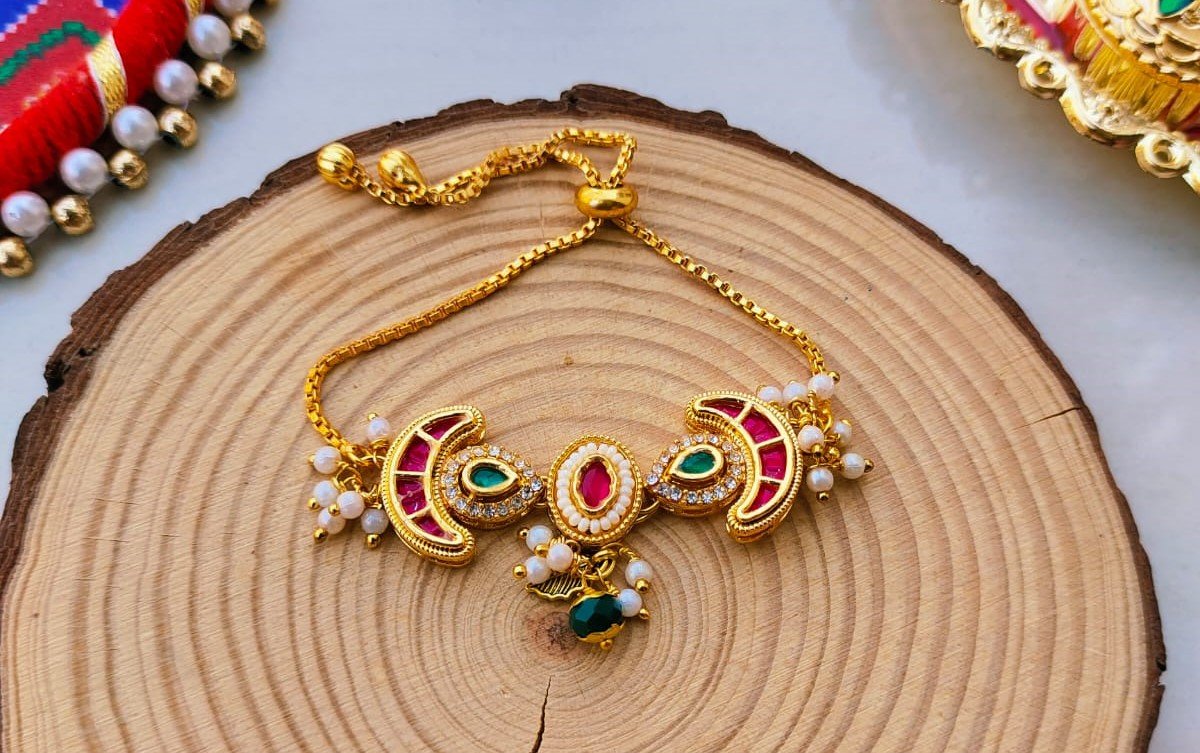 Royal Pink Kundan & Crescent Bhaiya Bhabhi Rakhi Combo Set (Premium Adjustable Lumba Pack) - Image 3