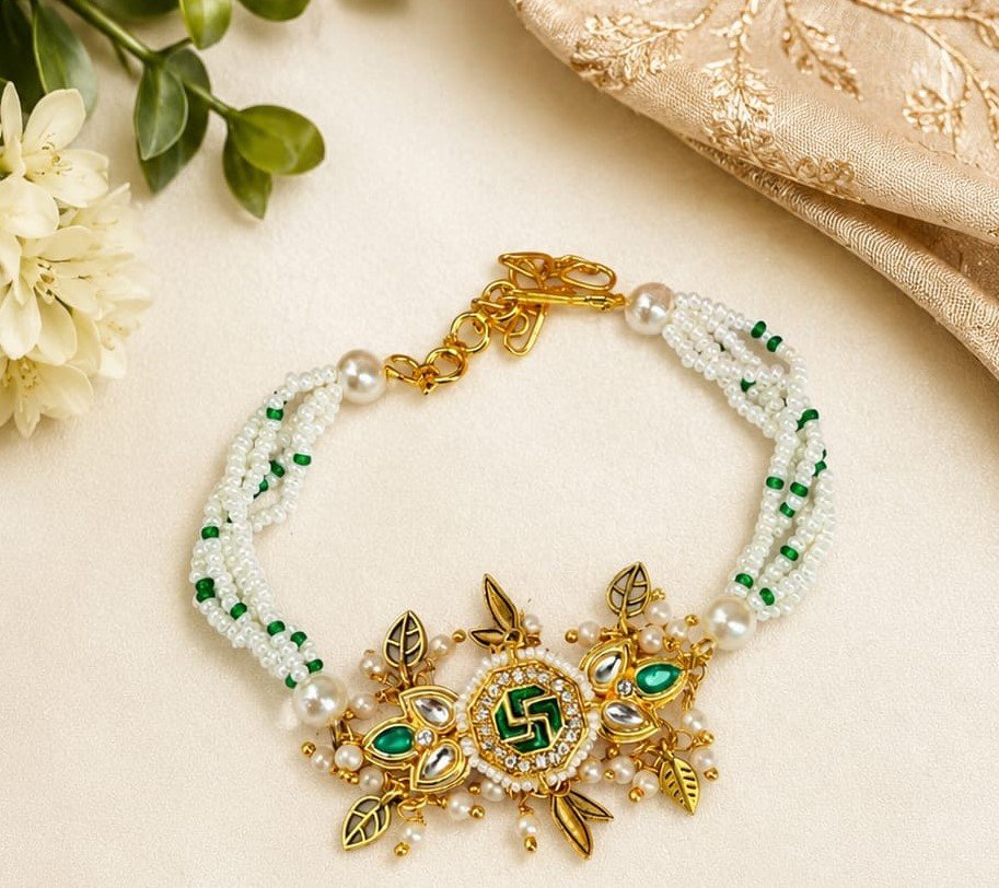 Regal Swastik & Emerald Bhaiya Bhabhi Rakhi & Multi-Strand Lumba Set - Image 2